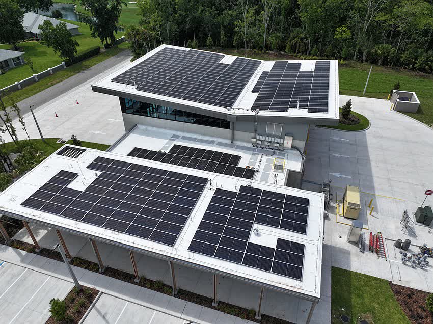 Aerial view of the solar array Solar-Fit installed on Palm Coast Fire Station 22